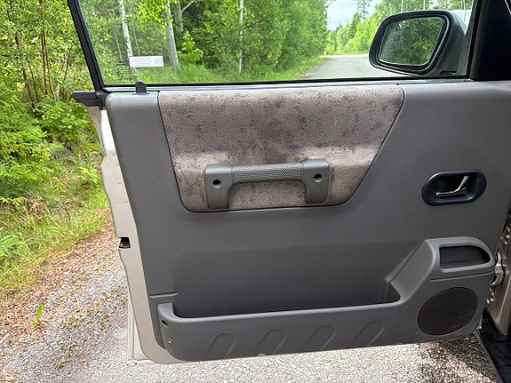 Land Rover Discovery 24 of 27
