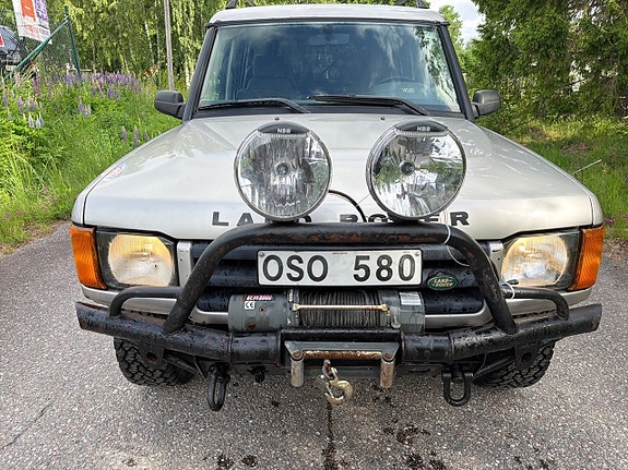 Land Rover Discovery 21 of 27