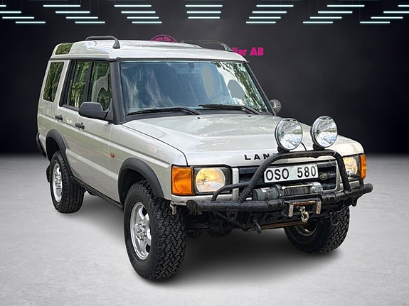 Land Rover Discovery 4 of 5