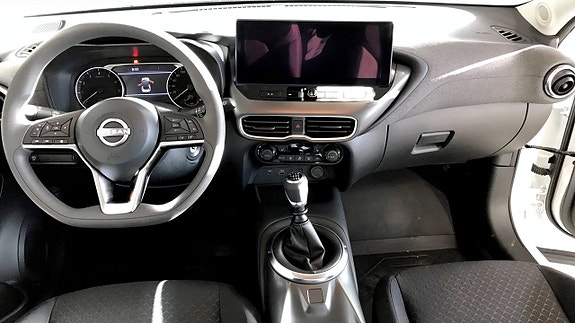 Nissan Juke 4 of 5