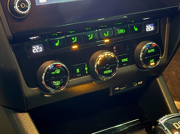 Skoda Octavia 14 of 18