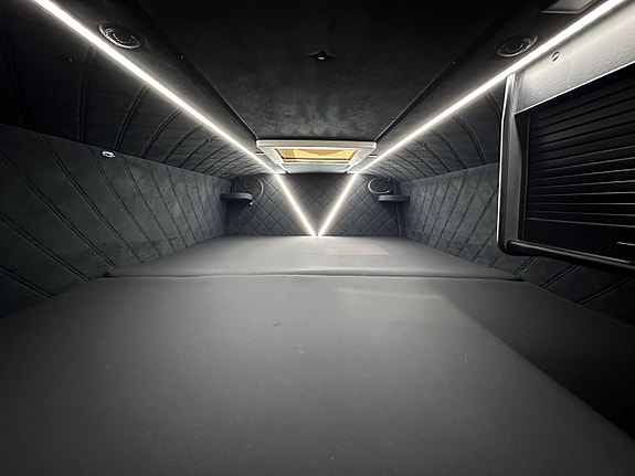 Mercedes-Benz Sprinter 319 13 of 27