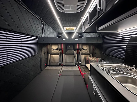 Mercedes-Benz Sprinter 319 15 of 27