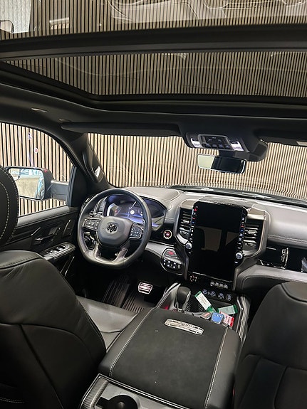 Dodge RAM 1500 5 of 15