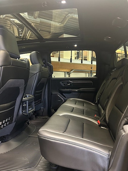Dodge RAM 1500 7 of 15