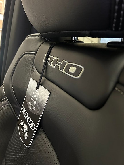 Dodge RAM 1500 11 of 15