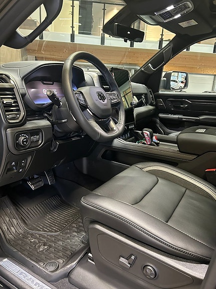 Dodge RAM 1500 6 of 15