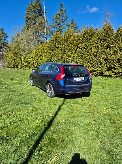 Volvo V60 4 of 5