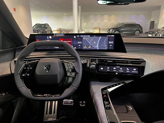 Peugeot 5008 14 of 21