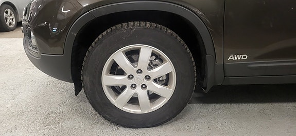 Kia Sorento 6 of 16