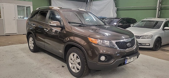 Kia Sorento 2 of 16