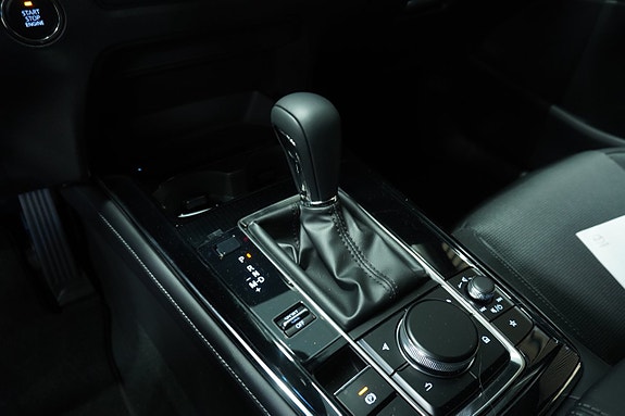 Mazda CX-30 13 of 15