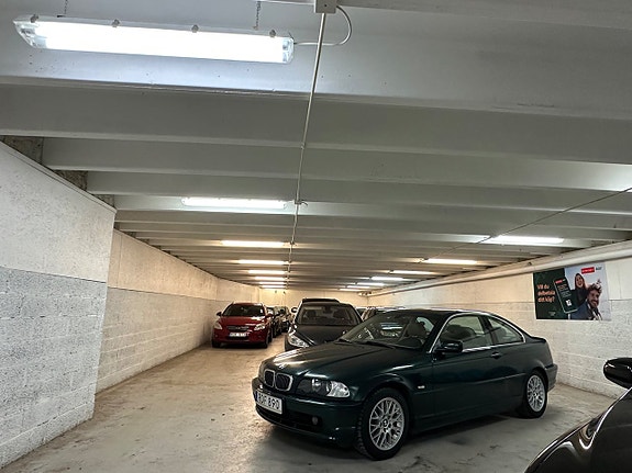 BMW 323Ci 2 of 23