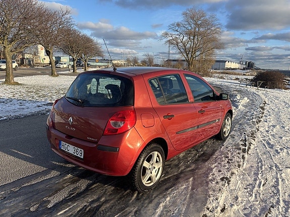 Renault Clio 3 of 11