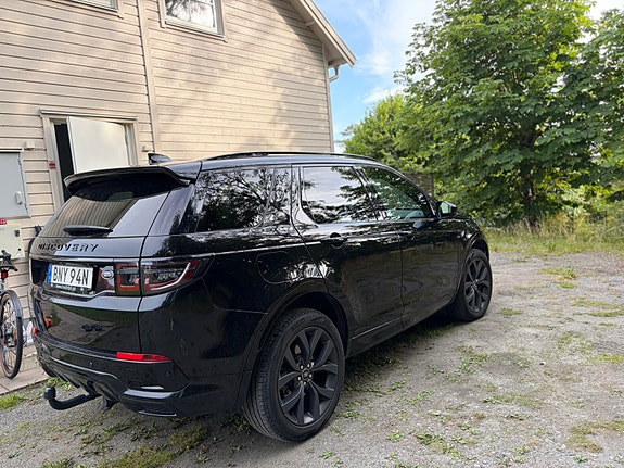 Land Rover Discovery Sport 2 of 4