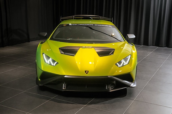 Lamborghini Huracan 4 of 5