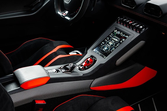 Lamborghini Huracan 13 of 14