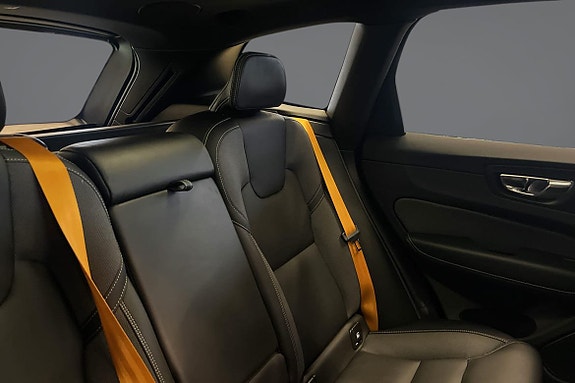 Volvo XC60 19 of 26