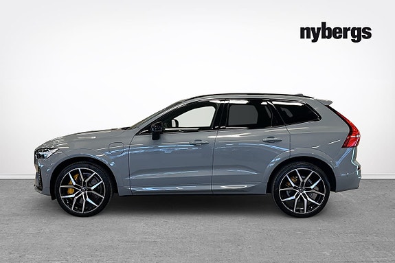 Volvo XC60 4 of 26