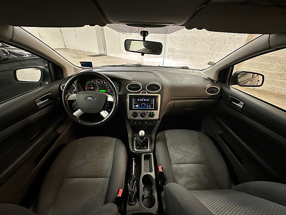 Ford Focus 10 of 17