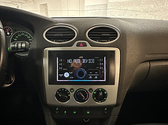 Ford Focus 12 of 17