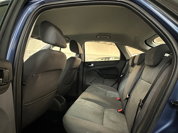 Ford Focus 8 of 17