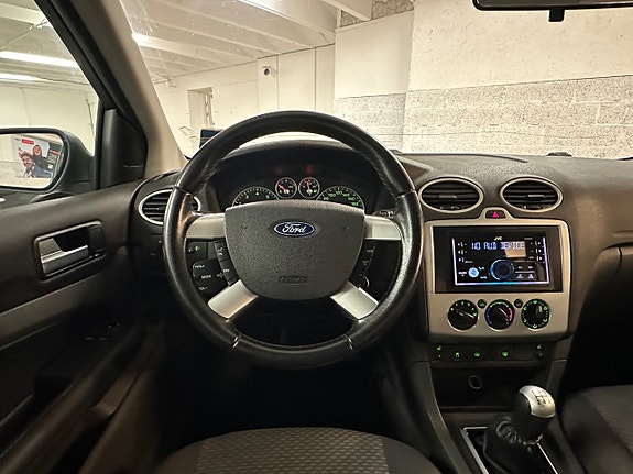 Ford Focus 16 of 17