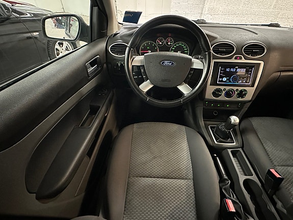 Ford Focus 15 of 17