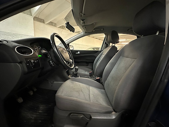 Ford Focus 6 of 17