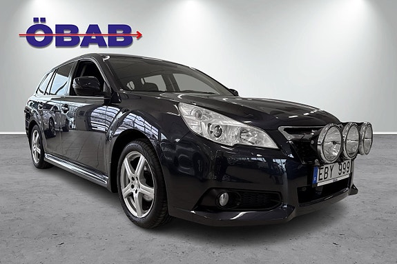 Subaru Legacy 3 of 12