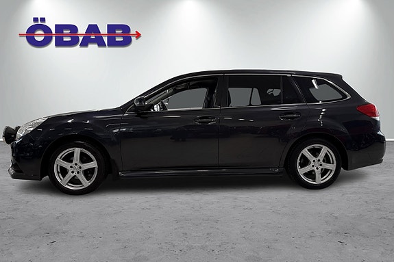 Subaru Legacy 4 of 12