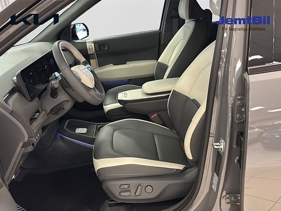Kia EV3 8 of 14