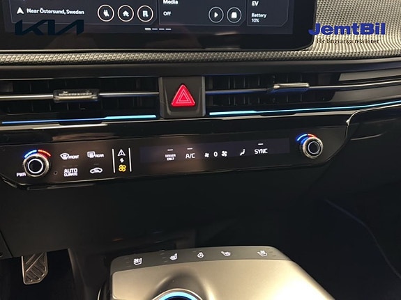 Kia EV6 13 of 14