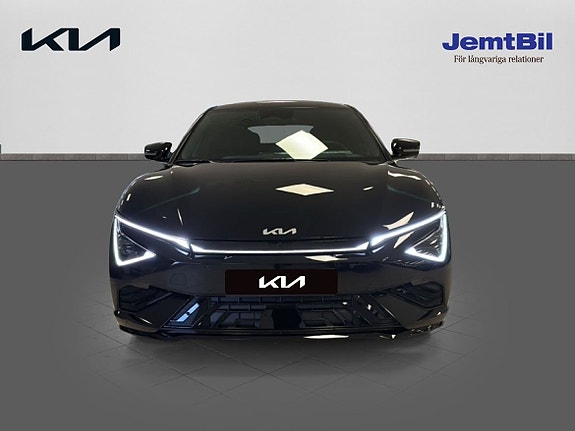 Kia EV6 2 of 5
