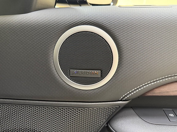 Land Rover Discovery 15 of 20