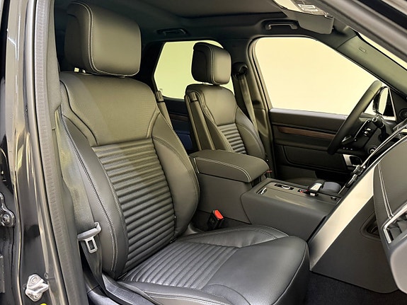 Land Rover Discovery 13 of 20