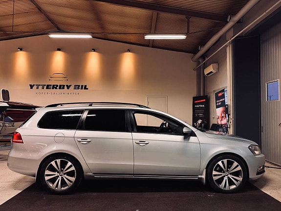 Volkswagen Passat 2.0 TDI Automat 18" Fälg Nybyggd A-Traktor 2 of 12