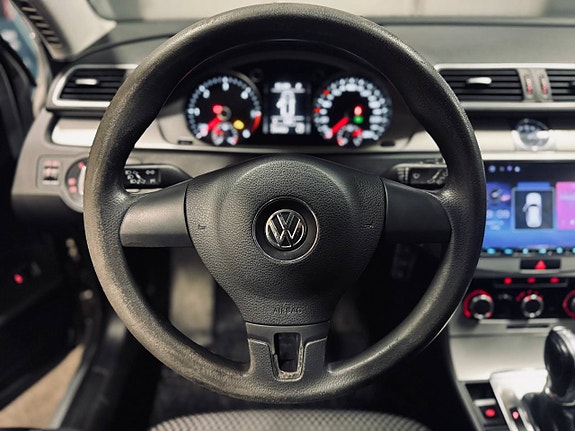 Volkswagen Passat 2.0 TDI Automat 18" Fälg Nybyggd A-Traktor 8 of 12