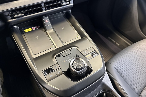 Subaru Solterra 12 of 12