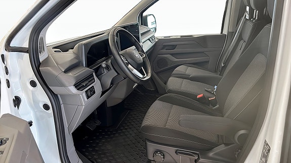 Volkswagen Transporter 7 of 12