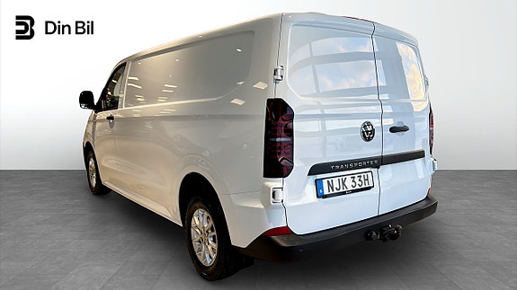 Volkswagen Transporter 3 of 5