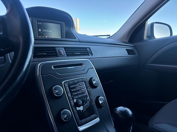 Volvo V70 15 of 21