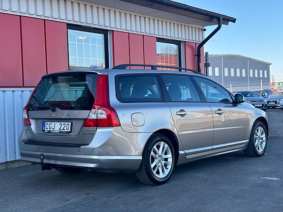 Volvo V70 7 of 21