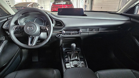 Mazda CX-30 8 of 8