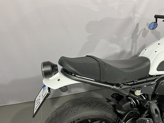Yamaha XSR700 11 of 16