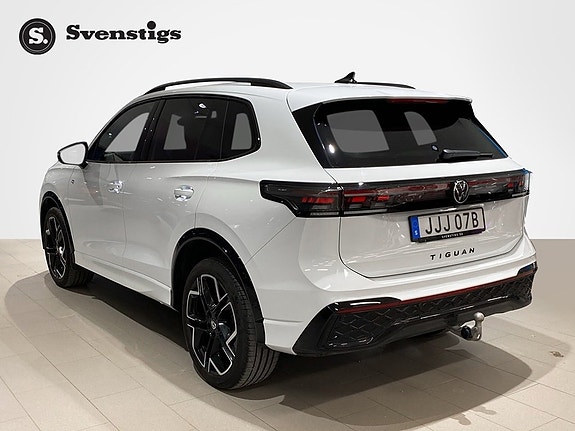 Volkswagen Tiguan 3 of 5