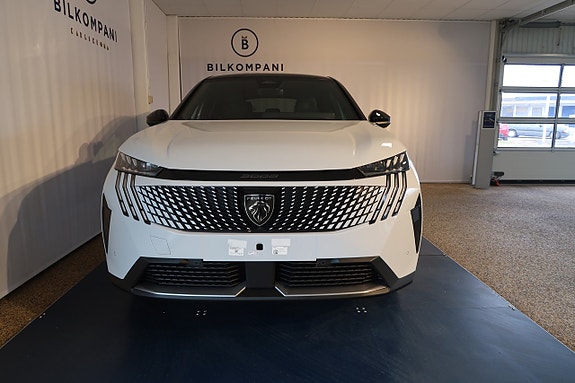 Peugeot e-3008 6 of 15