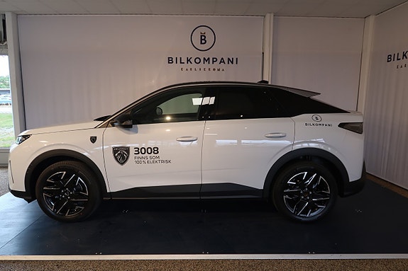 Peugeot e-3008 3 of 5