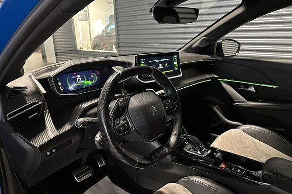 Peugeot 208 7 of 19