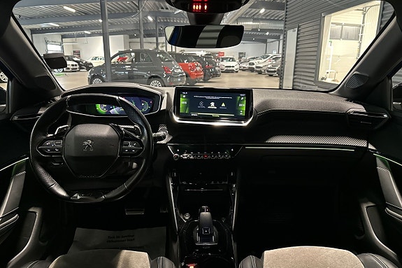 Peugeot 208 8 of 19
